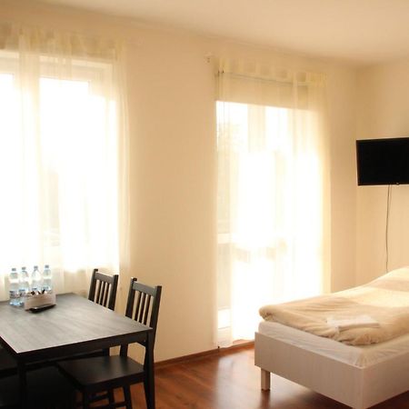 Fredry 8 Apartment Piastow Luaran gambar