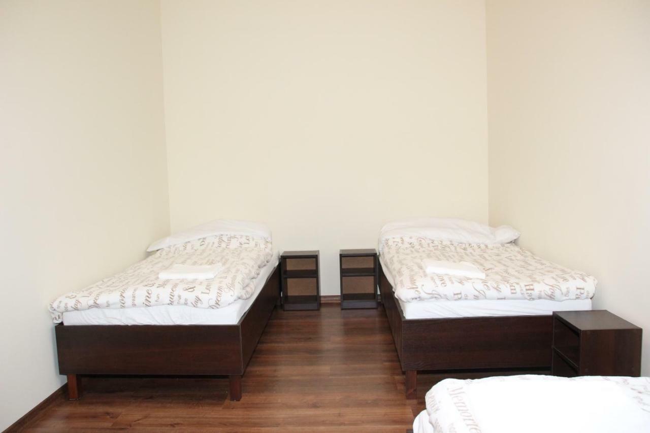 Fredry 8 Apartment Piastow Luaran gambar