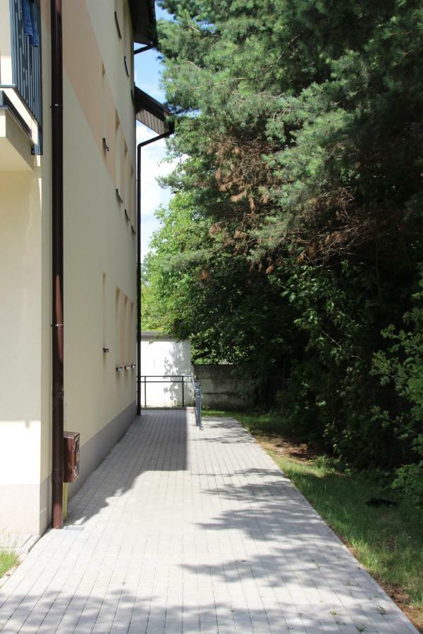 Fredry 8 Apartment Piastow Luaran gambar