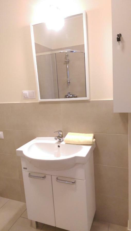 Fredry 8 Apartment Piastow Luaran gambar