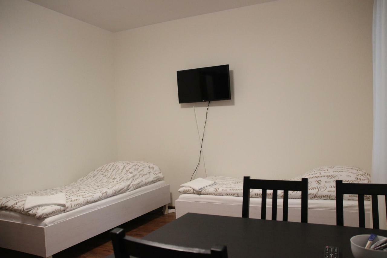 Fredry 8 Apartment Piastow Luaran gambar